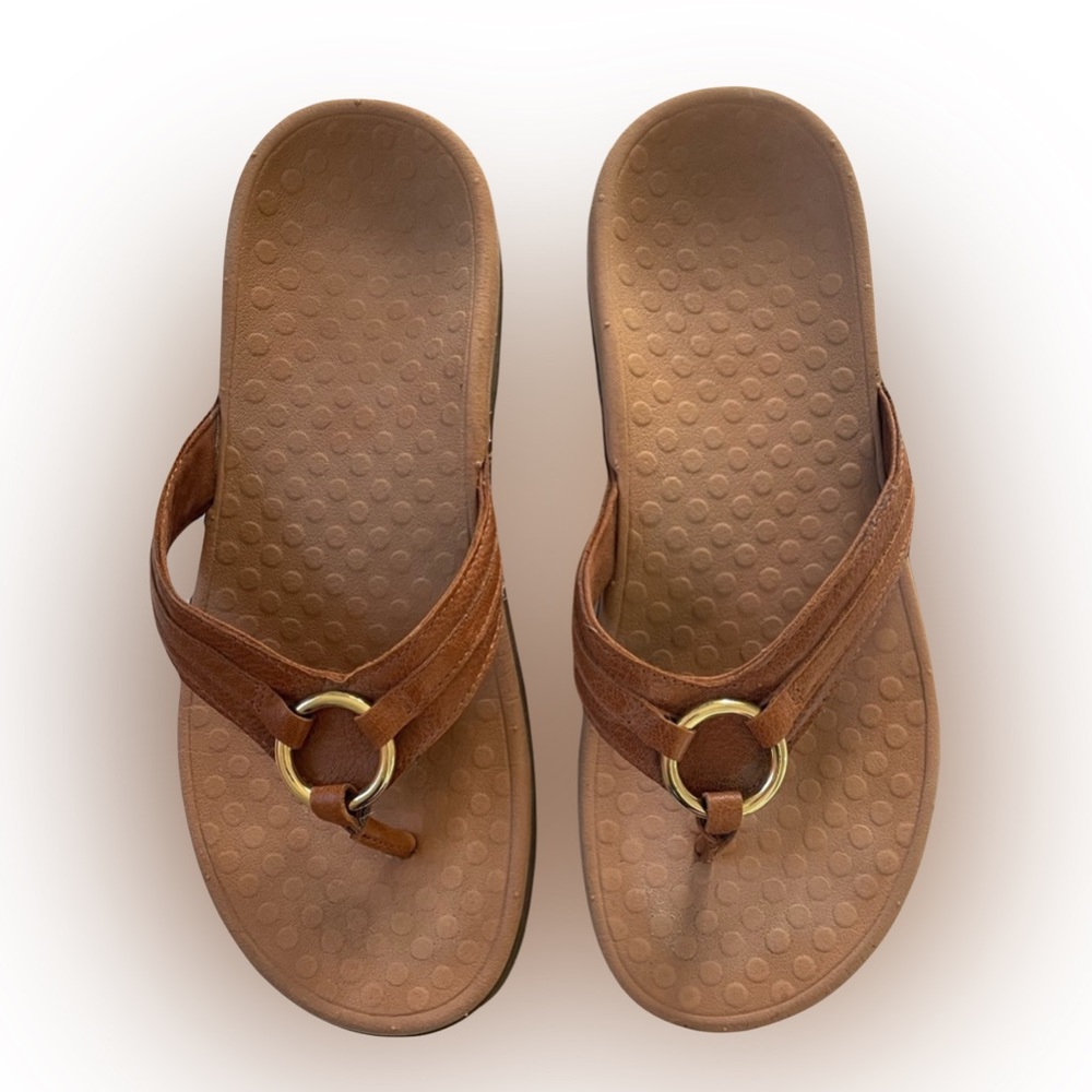 Womens Vionic Aloe Toe Post Sandal Mocha